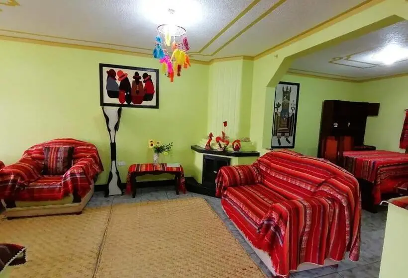 سوییت خانوادگی, Hostal Y Complejo Recreacional La Playita De Monse