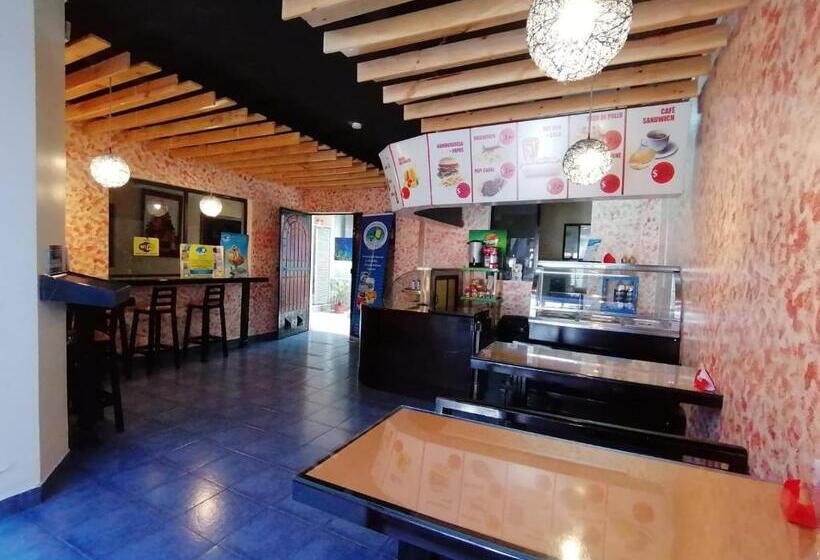 디럭스 룸, Hostal Y Complejo Recreacional La Playita De Monse