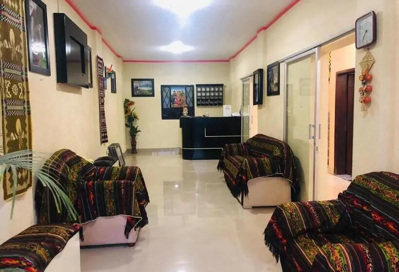 سوییت خانوادگی, Hostal Y Complejo Recreacional La Playita De Monse