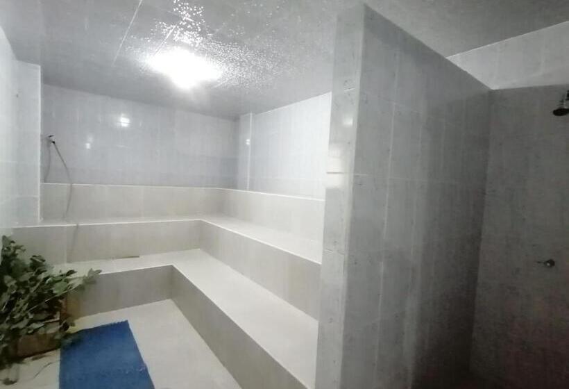 Номер Стандарт Трехместный, Hostal Y Complejo Recreacional La Playita De Monse