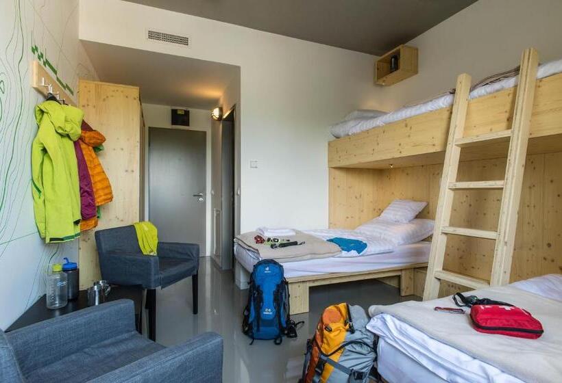 اتاق استاندارد سه نفره, Galyatető Turistacentrum