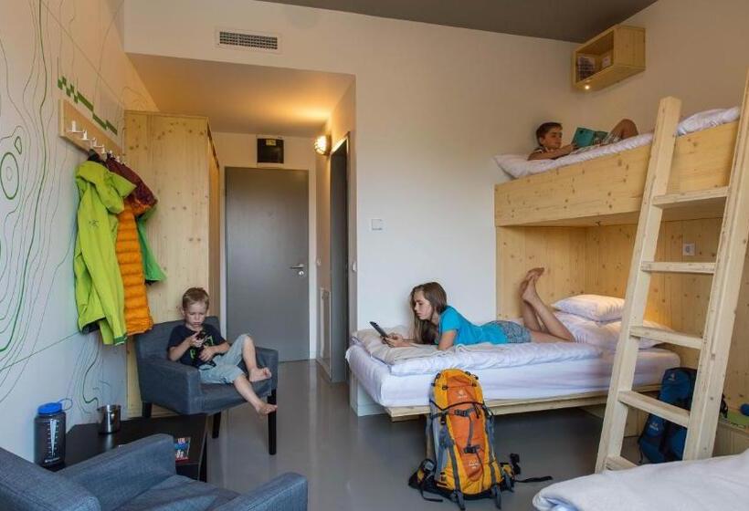 اتاق استاندارد سه نفره, Galyatető Turistacentrum