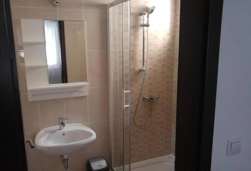 Standard Triple Room with Terrace, Táncsics Vendégház