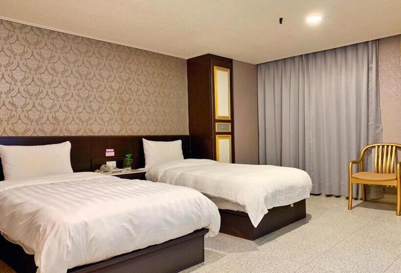 اتاق استاندارد, Jing Dian Business