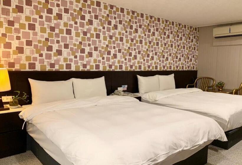 اتاق استاندارد چهارنفره با بالکن, Jing Dian Business