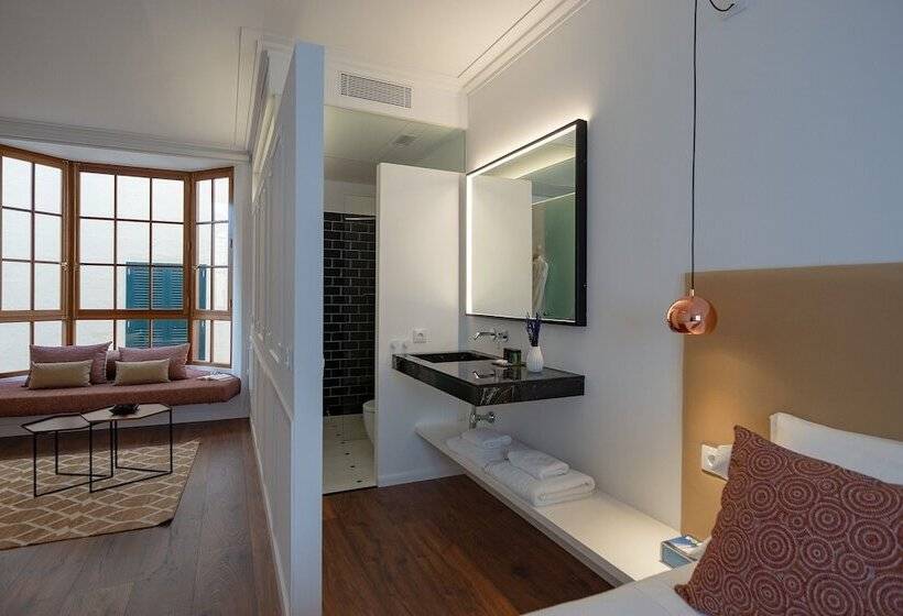 Люкс Повышенной Комфортности, Divina Suites Hotel Singular  Adults Only