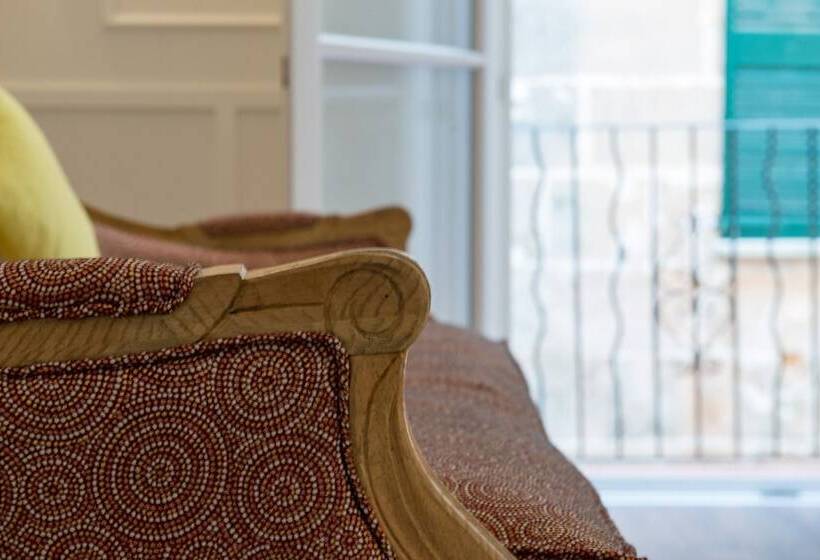 Люкс Повышенной Комфортности, Divina Suites Hotel Singular  Adults Only