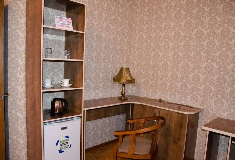 Quarto Economy, Asem