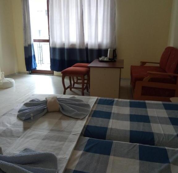 Семейный Номер, Guesthouse Oasis