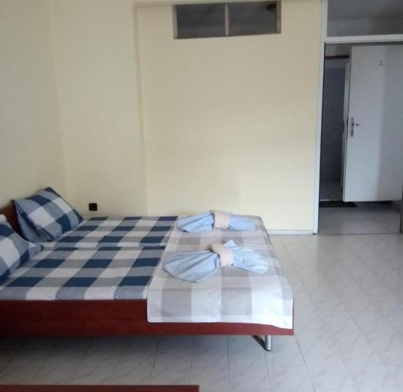 Семейный Номер, Guesthouse Oasis