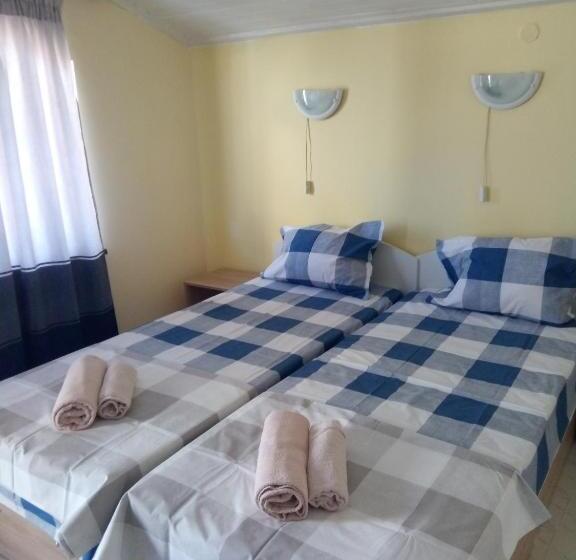 Comfort room with balcony, Guesthouse Oasis