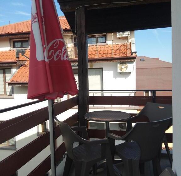 2 Bedroom Suite with Balcony, Guesthouse Oasis