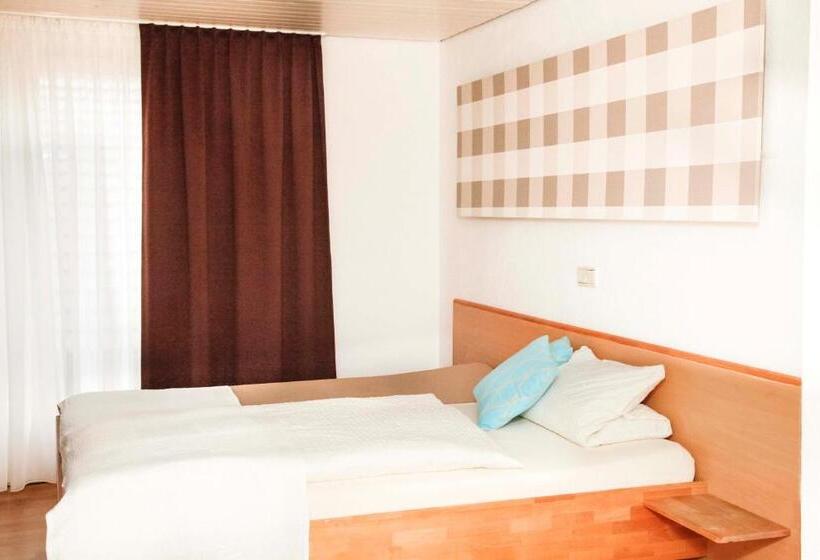 标准间, Gasthof Linde