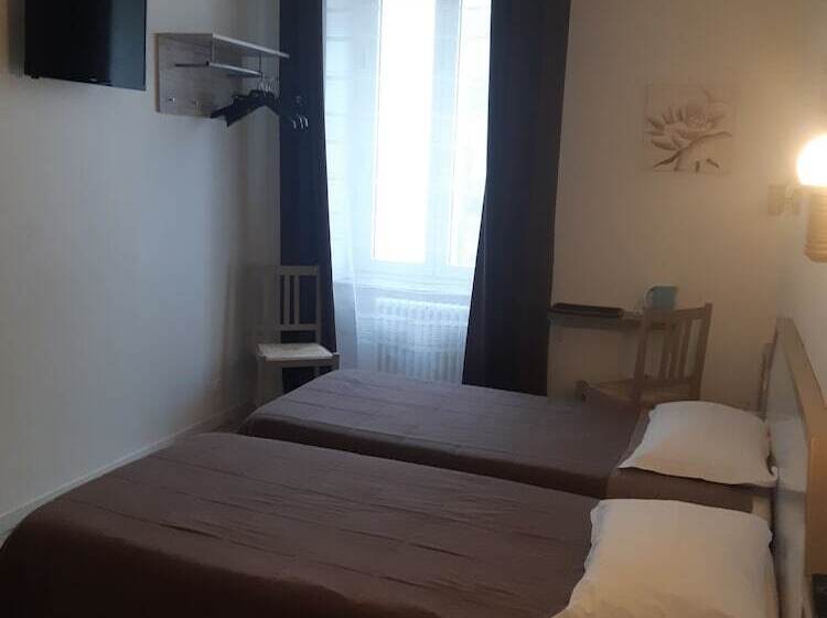 スタンダードルーム, De La Croix De Malte