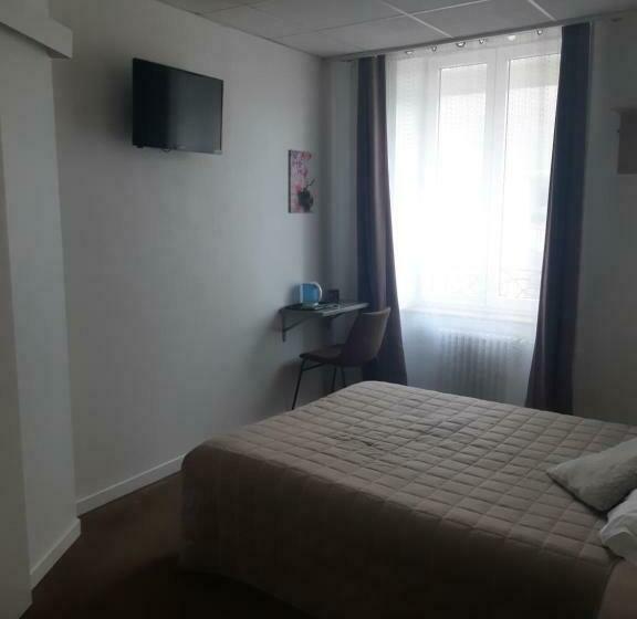 スタンダードルーム, De La Croix De Malte