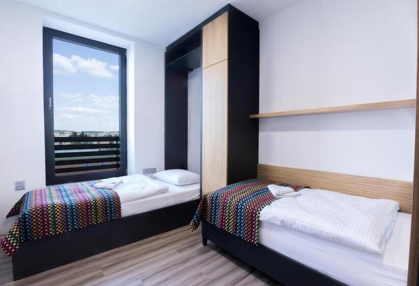 דירת שני חדרים, Beachwell