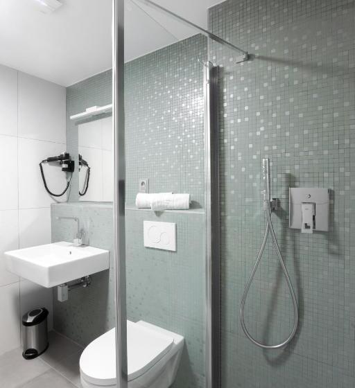 דירת שני חדרים, Beachwell