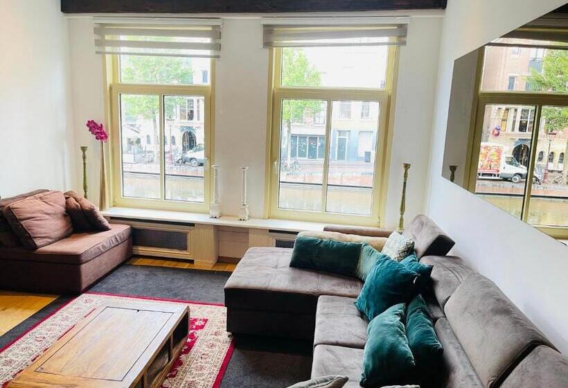 침실 3개 아파트, Red Light District B & B Canal View