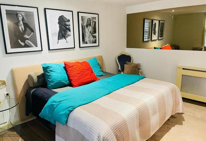 침실 3개 아파트, Red Light District B & B Canal View