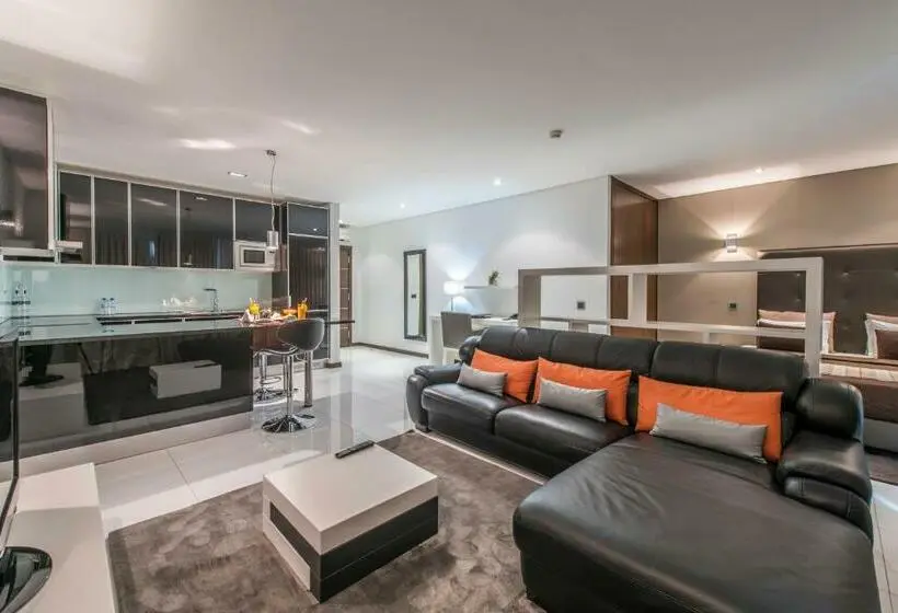 استودیوی استاندارد, Rk Suite