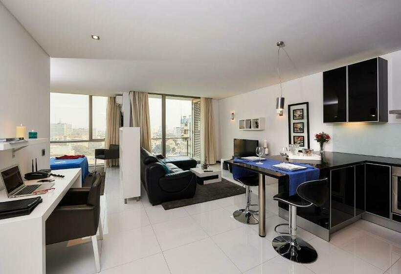 استودیوی استاندارد, Rk Suite