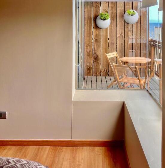 דירת 2 חדרים נוף לים, Blumen