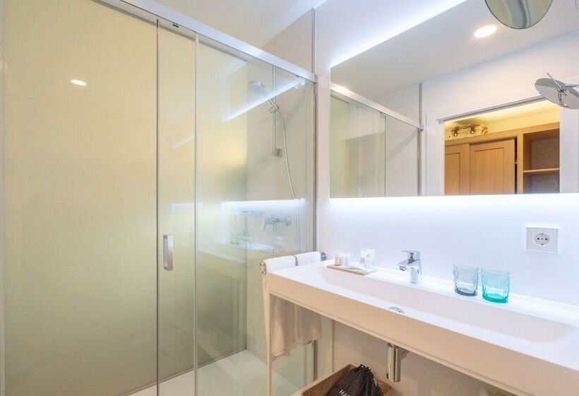 غرفة قياسية, Soller Plaza