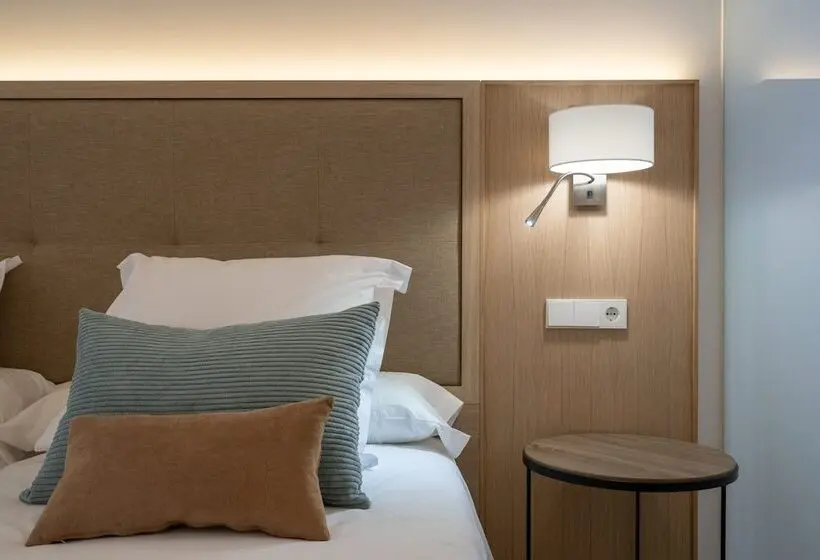 Standart Oda, Soller Plaza