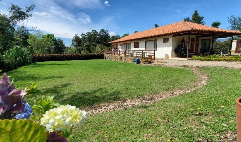 اتاق استاندارد با تخت بزرگ, Las Marías Apartasuites