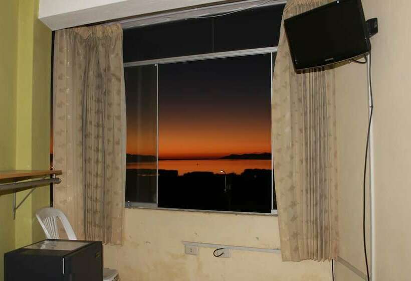 スタンダードシングルルーム, Posada De Percybal Lago Inn