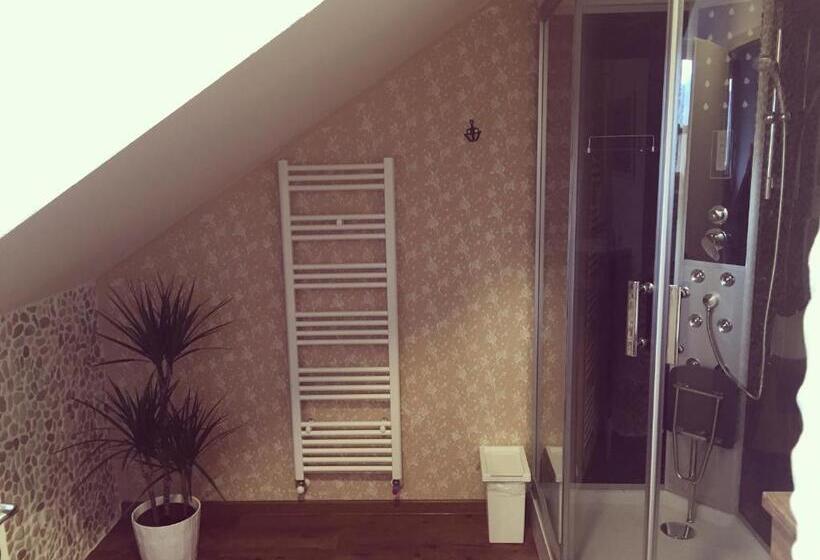 اتاق استاندارد, Samarin črnomelj