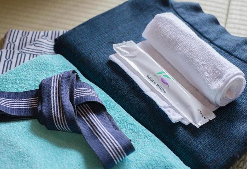 Standard Szoba Megosztott Fürdővel, Yusenso