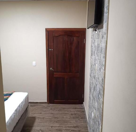 اتاق استاندارد یک نفره, Guest House Inn