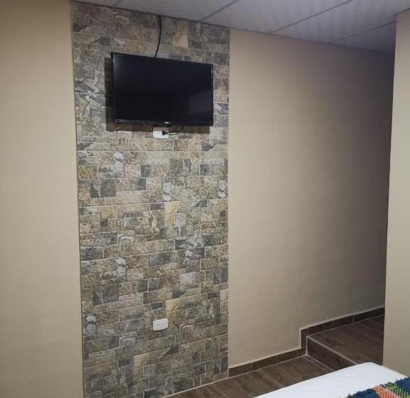 اتاق استاندارد یک نفره, Guest House Inn