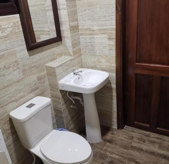 اتاق استاندارد یک نفره, Guest House Inn