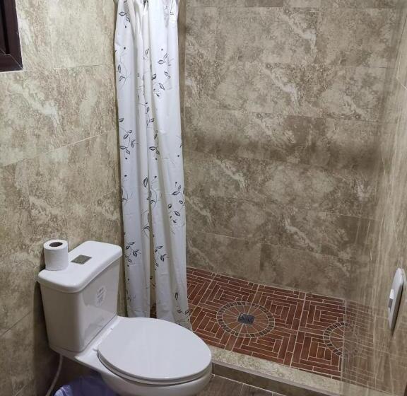 اتاق استاندارد یک نفره, Guest House Inn