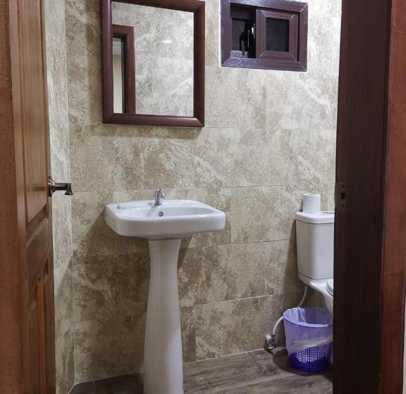 اتاق استاندارد یک نفره, Guest House Inn