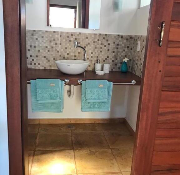 غرفة قياسية ثلاثية مطلة علي حمام السباحة, Pousada Vila Icaraí