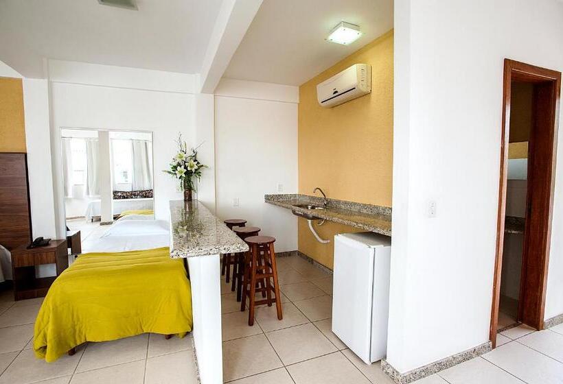 חדר משפחתי, Caiçara Flats