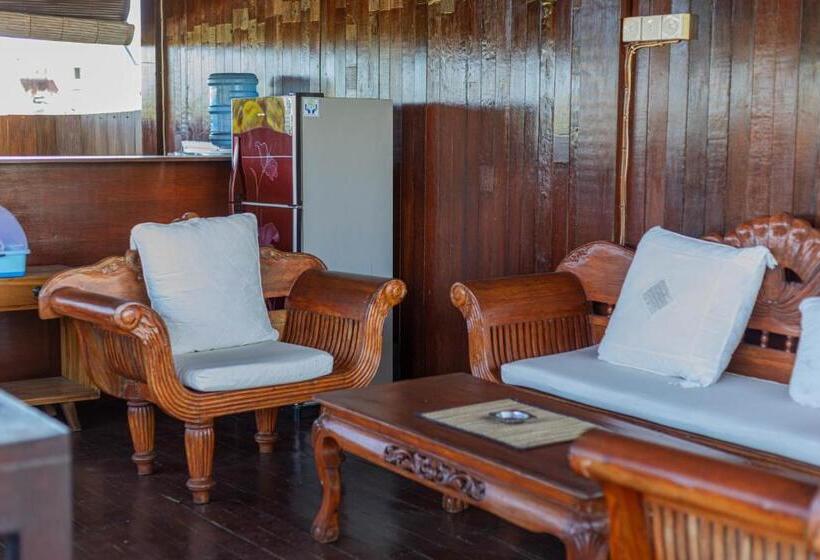 ビラホテル１ベッドルーム, Kampung Canggu