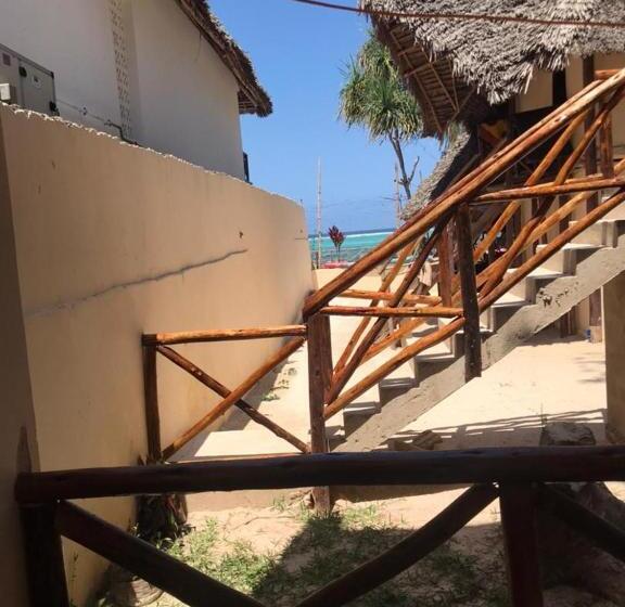 オーシャンビューのスタンダードバンガロー, Mohammed Bungalows And Restaurant
