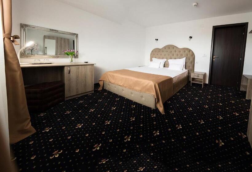 Номер Deluxe, Pensiunea La Vie