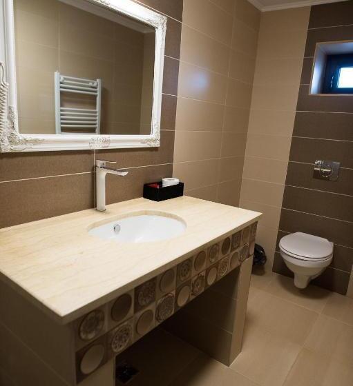 Номер Deluxe, Pensiunea La Vie