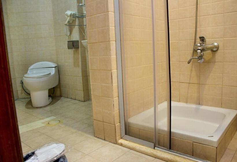 جناح, Traveller Inn Hotel Appartments