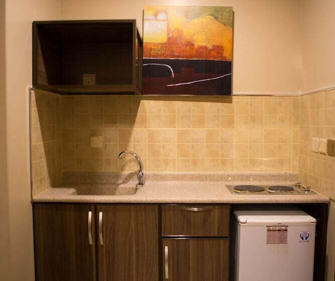 جناح, Traveller Inn Hotel Appartments