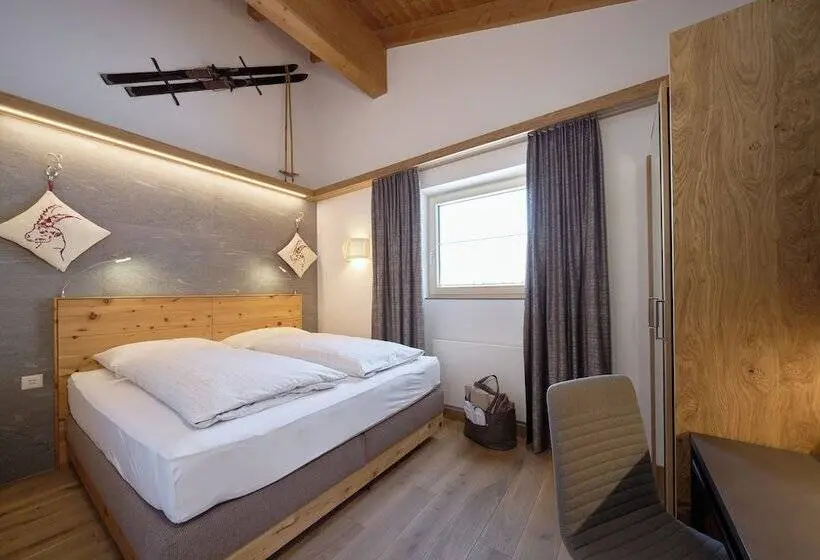 １ベッドルームのデラックスアパートメント, Aparthotel Grischuna