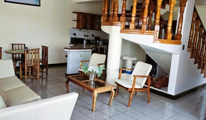 شقة غرفة واحدة مطلة على حمام السباحة, Apartotel Obelisco San José Aeropuerto