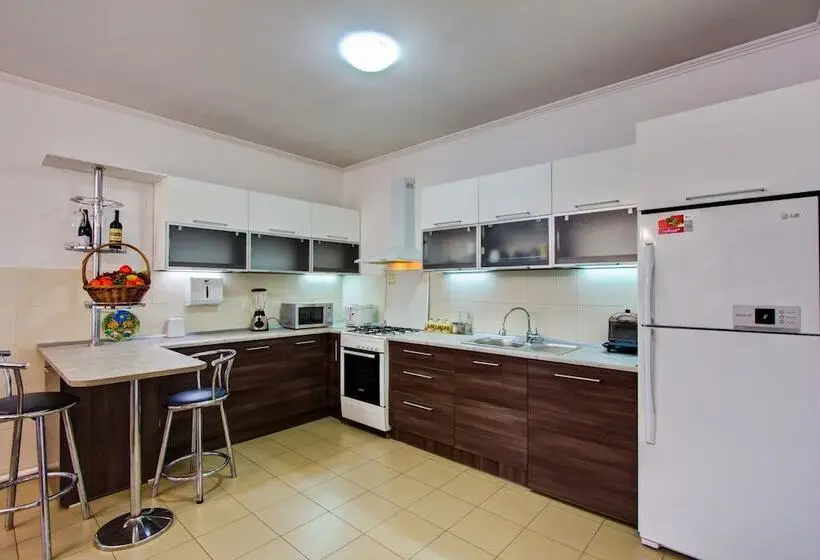 تختخواب در اتاق مشترک, Centre Hostel