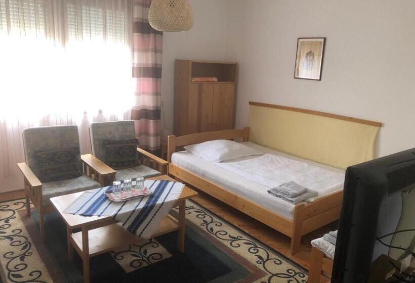 اتاق استاندارد چهار تخته, Kertész Rózsa Vendégház