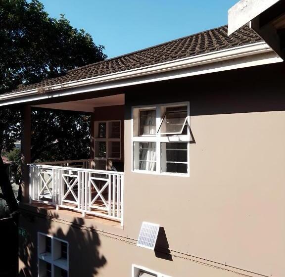 Апартаменты 1 Спальня с Балконом, Laletsa Lodge